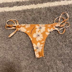 Stone fox swim bottoms medium